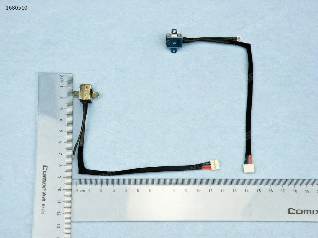 Picture of LG R510(with cable)