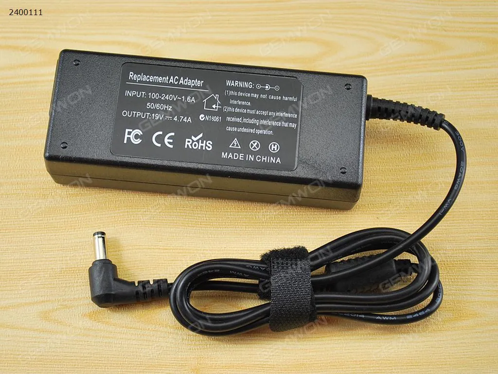 Picture of TOSHIBA / DELL / ACER 19V 4.74A Φ5.5*2.5mm 90W (High Copy）