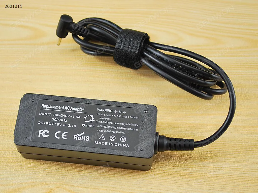Picture of ASUS 19V 2.1A Φ2.5*0.7mm 40W(High copy)