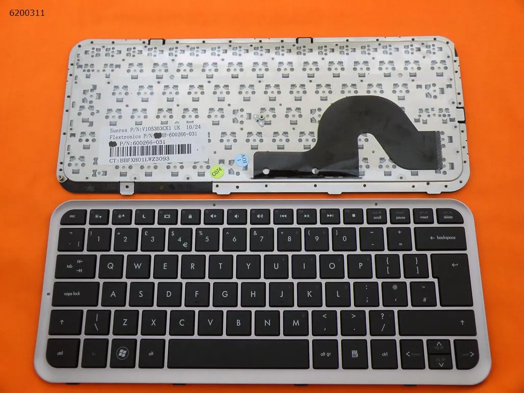 Picture of HP Pavilion DM3-1000 SILVER FRAME BLACK