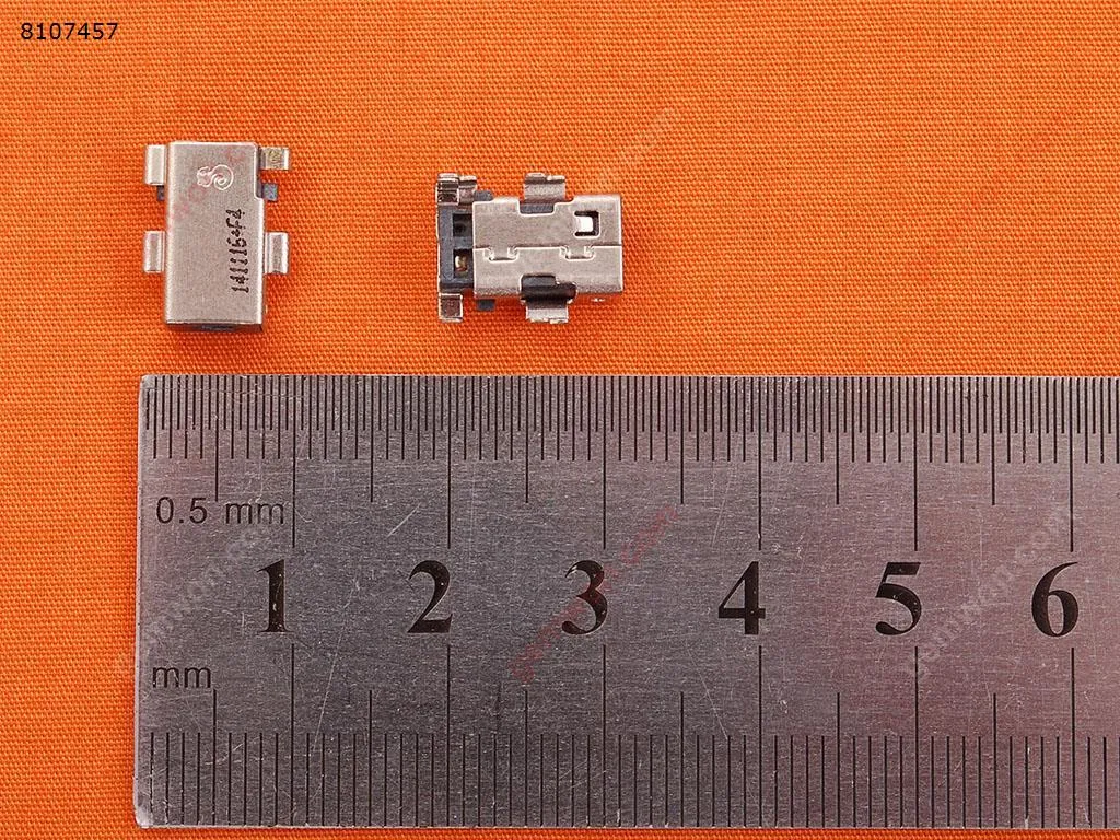 Picture of Samsung Ativ Book 5 NP530U4E NP540U4E SOCKET PORT CONNECTOR
