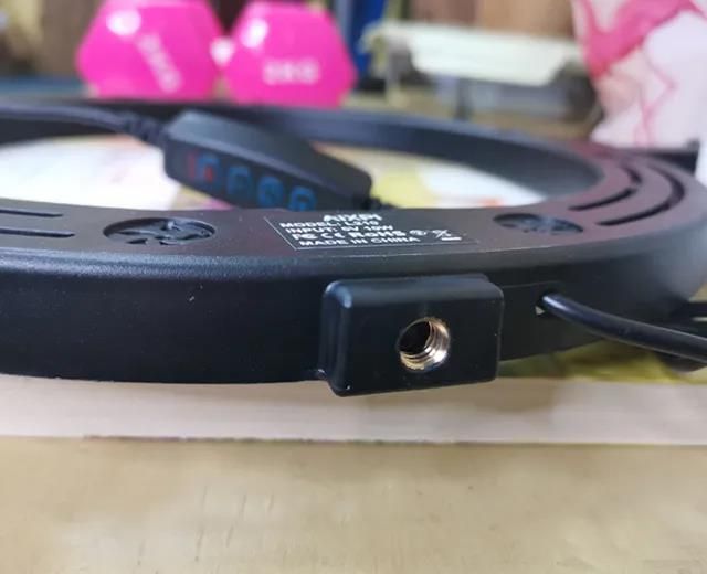 The difference between AIXPI 6 inch ring light and 10 inch ring light