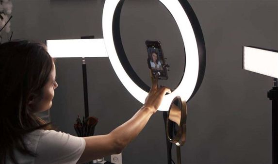 What is the Best Ring Light for Vlogging