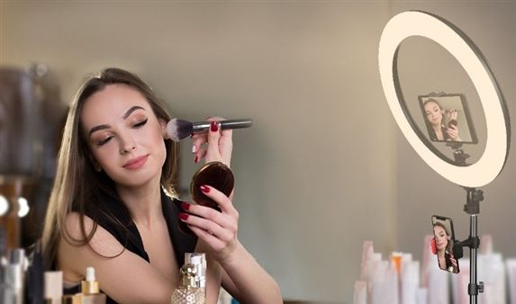 How to Choose the Best Ring Light for Personal Use