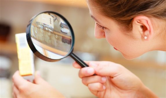 How to Buy a Magnifying Glass
