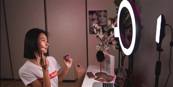 How to use ring light for lighting?