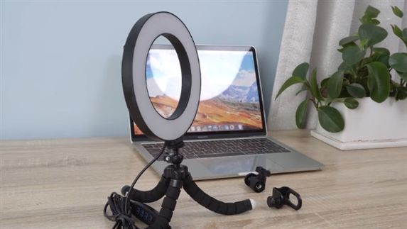 How to set up and use the AIXPI ring fill light?