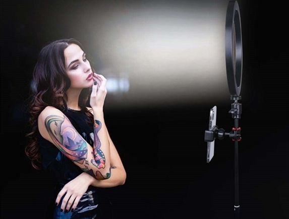 How to use Selfie Ring Light with Tripod Stand to take pictures?