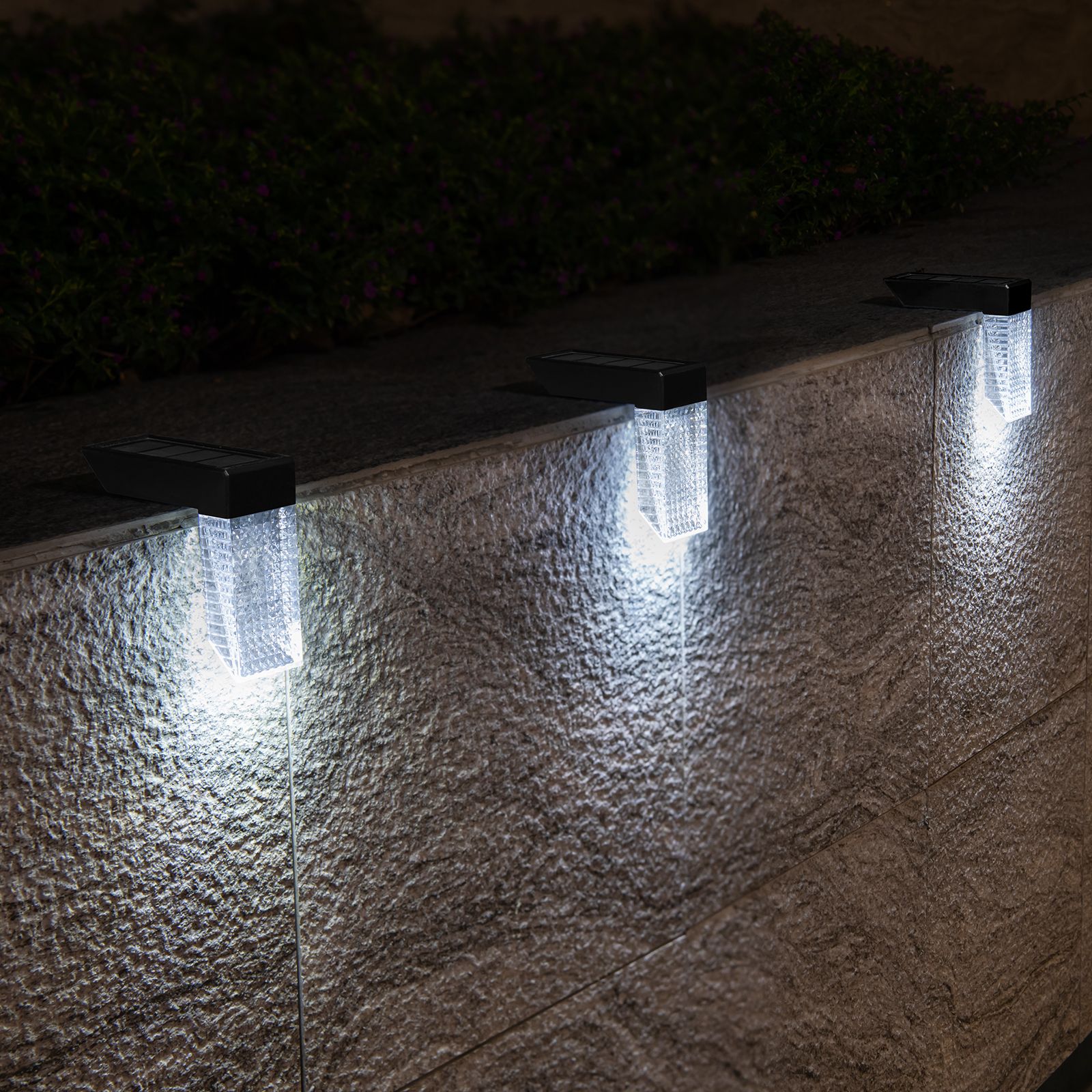 2 pcs/lot solar LED light right Angle stair light L light stair step light Outdoor garden decoration courtyard wall light Outdoor waterproof intelligent induction white light + colorful RGB view 2